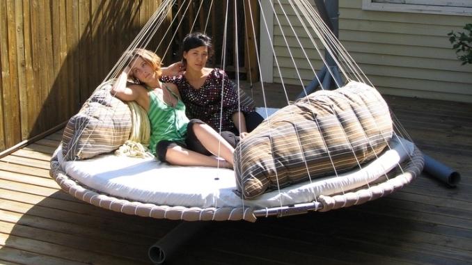 How Do You Clean a Trampoline Bed?