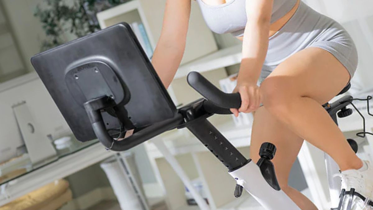 What Type of Exercise Bike is Best for Weight Loss Goals?