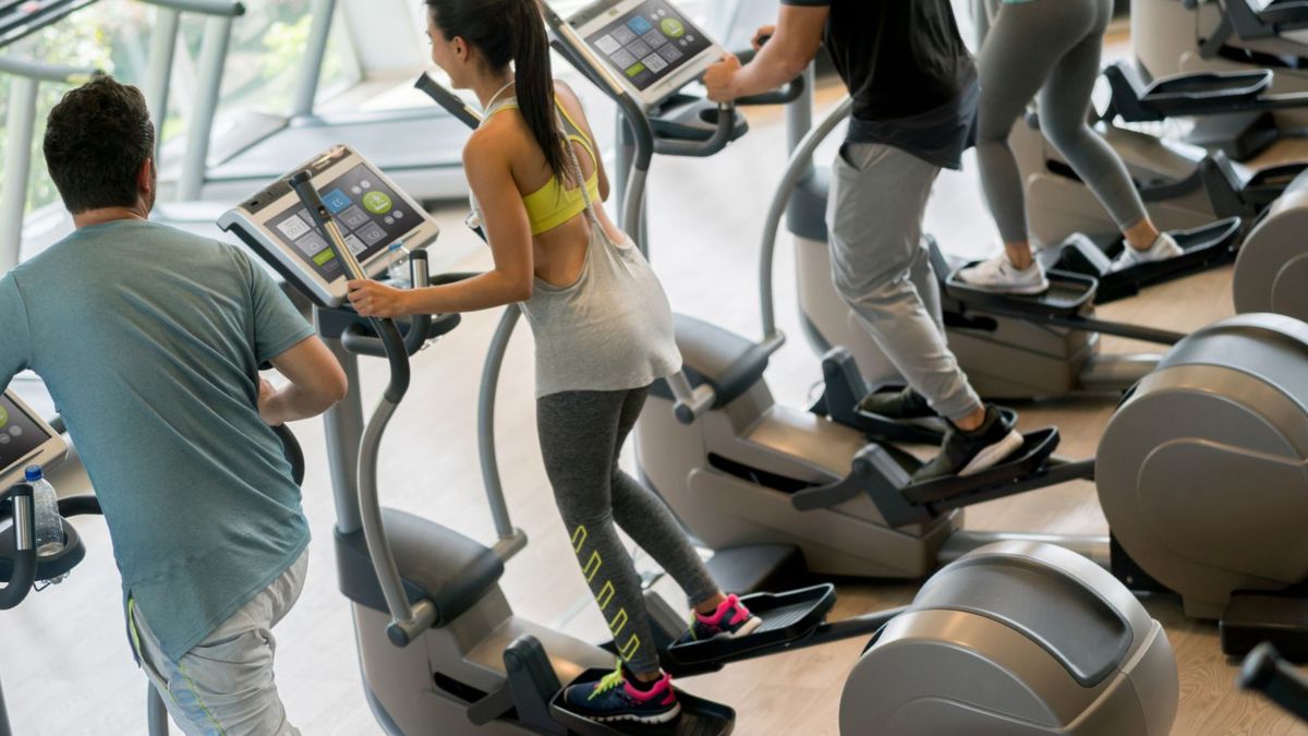 What are the Differences Between a Stationary Bike and an Elliptical Machine?